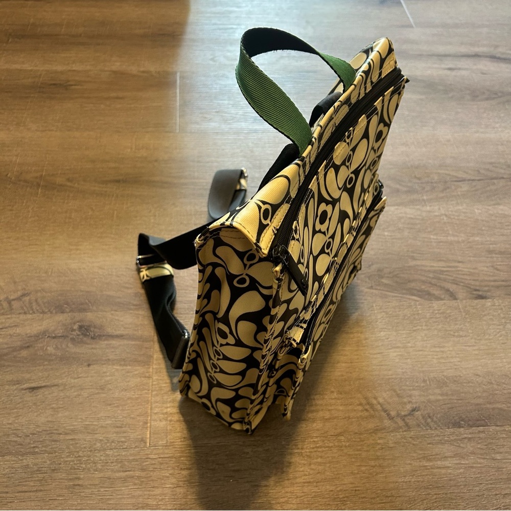 RARE! Orla Kiely Vintage Black and Cream Floral Backpack - Picture 2 of 14